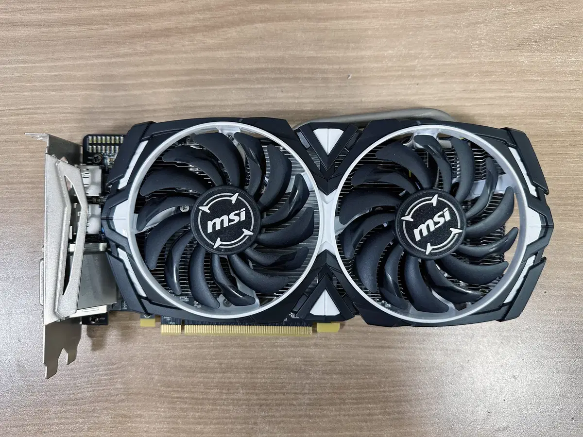 MSI 라데온 RX 570 아머 OC D5 4GB 그래픽카드